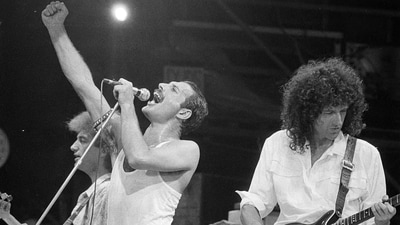 Freddie Mercury, Brian May and John Deacon of the band Queen perform at Live Aid in London, Britain, July 13, 1985.  REUTERS/Rob Taggart     BRIAN MAY FREDDIE MERCURY JOHN DEACON (REUTERS)
