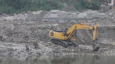 The bench also asked not to issue any fresh licenses for their operation till then. (Representative file photo)