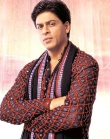 Maahi Ve (Kal Ho Naa Ho): Romance, but make it regal: (Pinterest) Maahi Ve (Kal Ho Naa Ho): Romance, but make it regal: (Pinterest)