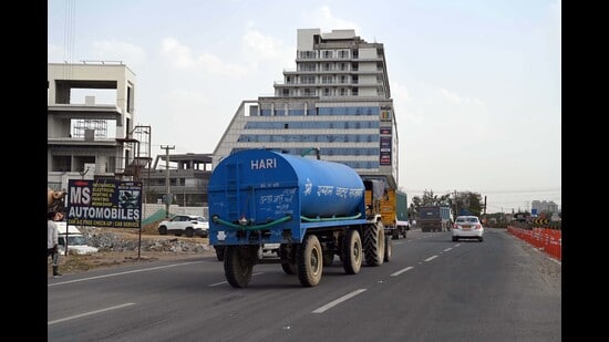 Following demand from the vaccine manufacturing company, the PMC approved 1.5 MLD (million litres per day) water supply. (REPRESENTTIVE PIC)