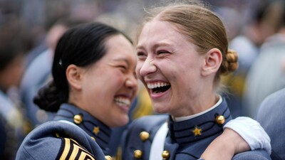 Cadets react during the commencement ceremony at West Point Military Academy in West Point, New York, U.S., May 24, 2025. REUTERS/Eduardo Munoz (REUTERS)