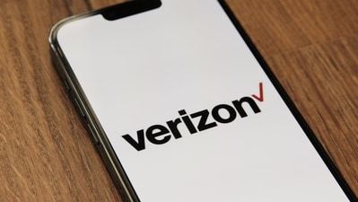 Verizon is pushing to increase its device lock period from 60 days to six months, citing theft prevention. (UnSplash) Verizon is pushing to increase its device lock period from 60 days to six months, citing theft prevention. (UnSplash)