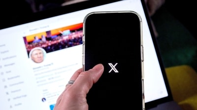 The X logo on a smartphone arranged in Germantown, New York, US, on Thursday, April 24, 2025. (Bloomberg File)
