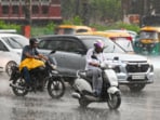 Waterlogged roads slow down morning traffic in parts of Delhi Waterlogged roads slow down morning traffic in parts of Delhi