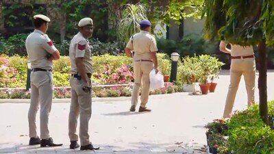 The accused retiredieu of work Colonel demanded a bribe of ₹50,000 in l (PTI) The accused retiredieu of work Colonel demanded a bribe of ₹50,000 in l (PTI)