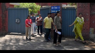 Candidates coming out of the examination centre after giving the UPSC exam in Ludhiana on Sunday. (Manish/HT) Candidates coming out of the examination centre after giving the UPSC exam in Ludhiana on Sunday. (Manish/HT)