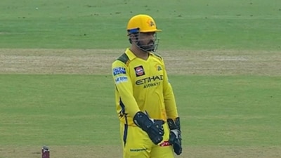 MS Dhoni got agitated while setting field as his players didn't follow his instructions. (X Image) MS Dhoni got agitated while setting field as his players didn't follow his instructions. (X Image)