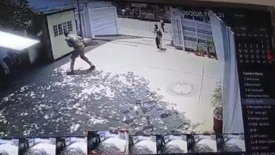 The accused used to work in the Railways till 1993 and had helped the CBI officials catch a corrupt colleague. (Screengrab from video posted on X by @deep90writer) The accused used to work in the Railways till 1993 and had helped the CBI officials catch a corrupt colleague. (Screengrab from video posted on X by @deep90writer)