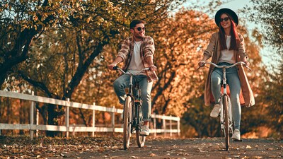 Not just spotting green, red flags in others’ behaviours, you also need to recognise them in yourself. (Shutterstock) Not just spotting green, red flags in others’ behaviours, you also need to recognise them in yourself. (Shutterstock)