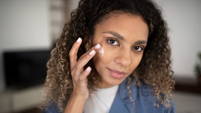 Many dark skin toned people skip sunscreen, believing they may not need it. (PC: Freepik) Many dark skin toned people skip sunscreen, believing they may not need it. (PC: Freepik)