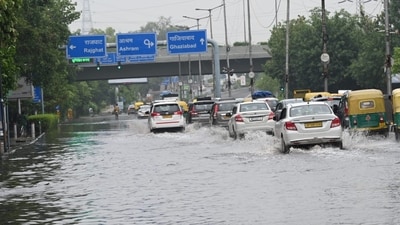 The road near ITO in Delhi was heavily waterlogged afer heavy rain on Sunday. (Arvind Yadav/HT) The road near ITO in Delhi was heavily waterlogged afer heavy rain on Sunday. (Arvind Yadav/HT)