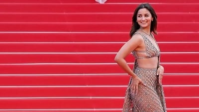 Alia Bhatt posed for photographers on the red steps of the palais. She attended as one of the brand ambassadors of L'Oréal. Alia Bhatt posed for photographers on the red steps of the palais. She attended as one of the brand ambassadors of L'Oréal. 
