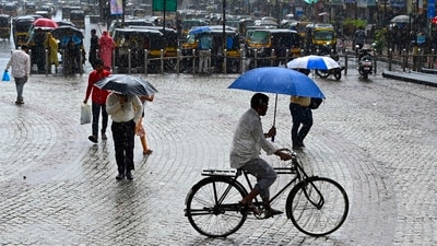 Mumbai rain: The weather forecast for Monday, as per IMD, is "generally cloudy sky with heavy rain". (HT Photo) Mumbai rain: The weather forecast for Monday, as per IMD, is "generally cloudy sky with heavy rain". (HT Photo)