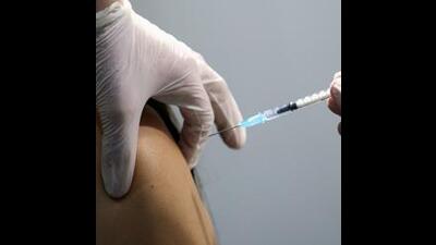 Amid the uptick in COVID-19 cases witnessed in the state, the Pune Municipal Corporation (PMC) will now start testing patients hospitalised with ‘severe acute respiratory illness’ (SARI) for the virus infection, said the officials. (REPRESENTATIVE PIC) Amid the uptick in COVID-19 cases witnessed in the state, the Pune Municipal Corporation (PMC) will now start testing patients hospitalised with ‘severe acute respiratory illness’ (SARI) for the virus infection, said the officials. (REPRESENTATIVE PIC)