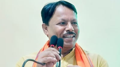 BJP Gonda chief's ‘inappropriate’ act with woman at party office goes viral, BJP seeks explanation (Facebook/@amarkishore.kashyap) BJP Gonda chief's ‘inappropriate’ act with woman at party office goes viral, BJP seeks explanation (Facebook/@amarkishore.kashyap)