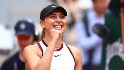 Paula Badosa defeated Naomi Osaka with a 6-7 (1/7), 6-1, 6-4 win in the first round of the French Open. (REUTERS) Paula Badosa defeated Naomi Osaka with a 6-7 (1/7), 6-1, 6-4 win in the first round of the French Open. (REUTERS)