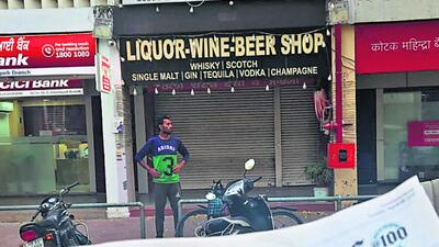 The Chandigarh Wine Contractors Association has alleged cartelisation in vend allotments as many licences were secured by just two or three individuals operating through multiple firms, relatives or associates. (HT Photo)