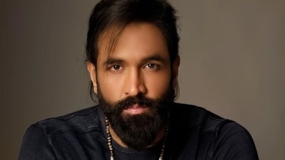 Vishnu Manchu claimed that he was not a 'normal person' for this reason. Vishnu Manchu claimed that he was not a 'normal person' for this reason.