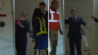 The French leader appeared taken aback but quickly composed himself for the cameras. (X/@BellaVLiberman ·)