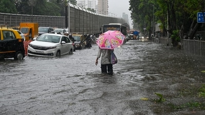 Besides road traffic, the torrential downpour also inundated tracks on the Central Railway network. Trains were moving slower in the Masjid, Byculla, Dadar, Matunga, and Badlapur railway stations. The Harbour line services were also hit. (Raju Shinde/HT Photo) Besides road traffic, the torrential downpour also inundated tracks on the Central Railway network. Trains were moving slower in the Masjid, Byculla, Dadar, Matunga, and Badlapur railway stations. The Harbour line services were also hit. (Raju Shinde/HT Photo)