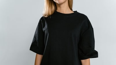 Oversized tees, maximum sass: Slay the day in comfy chic tees for every mood (Pexels) Oversized tees, maximum sass: Slay the day in comfy chic tees for every mood (Pexels)