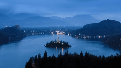 Slovenia is ninth on the Global Peace Index list. This country proves that good things come in small packages. From breathtaking mountains, coastal resorts, crystal-clear lakes and rivers, and charming villages, Slovenia is a treasure trove for travellers. Some must-visit destinations here are Ljubljana, Bled, Piran, Lake Bohinj, Maribore, and Kranjska Gora. (Unsplash) Slovenia is ninth on the Global Peace Index list. This country proves that good things come in small packages. From breathtaking mountains, coastal resorts, crystal-clear lakes and rivers, and charming villages, Slovenia is a treasure trove for travellers. Some must-visit destinations here are Ljubljana, Bled, Piran, Lake Bohinj, Maribore, and Kranjska Gora. (Unsplash)