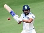Monty Panesar believes Shreyas Iyer doesn't have a good technique to counter swinging conditions Monty Panesar believes Shreyas Iyer doesn't have a good technique to counter swinging conditions