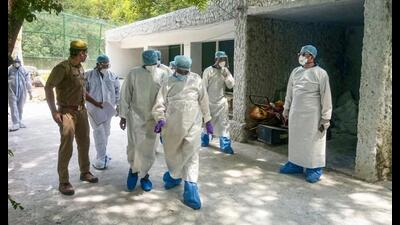 A government of India team of scientists from ICAR-NIHSAD, ICAR-IVRI, CWL, and WII visits the Kanpur zoo to collect samples as part of preparations for prevention from bird flu, on May 21. (PTI Photo) A government of India team of scientists from ICAR-NIHSAD, ICAR-IVRI, CWL, and WII visits the Kanpur zoo to collect samples as part of preparations for prevention from bird flu, on May 21. (PTI Photo)