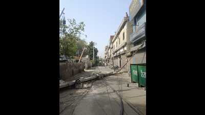 Ludhiana residents endured power cuts lasting up to 24 hours following a fierce storm on Saturday night, leaving them sweltering in the brutal heat. (Ht Photo) Ludhiana residents endured power cuts lasting up to 24 hours following a fierce storm on Saturday night, leaving them sweltering in the brutal heat. (Ht Photo)