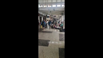 The lack of proper seating arrangements has become especially problematic, given the continuous heavy rain lashing the city over the last few days. (HT)