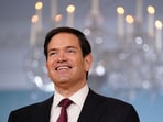 Marco Rubio stated that the U.S. will revoke visas for individuals associated with censoring regimes, targeting Chinese students linked to the Communist Party. REUTERS/Elizabeth Frantz