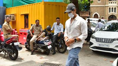 Mumbai, India – 28, May 2025: Actor Dino Morea and his brother Santino Morea arrived at EOW office in Mithi River desilting scam case, CP office, in Mumbai, India, on Wednesday, May 28, 2025. (Photo by Bhushan Koyande/HT Photo) Mumbai, India – 28, May 2025: Actor Dino Morea and his brother Santino Morea arrived at EOW office in Mithi River desilting scam case, CP office, in Mumbai, India, on Wednesday, May 28, 2025. (Photo by Bhushan Koyande/HT Photo)