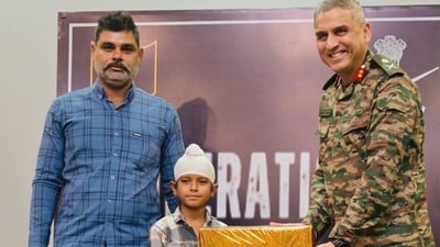 Shravan Singh being felicitated for his support to soldiers during Operation Sindoor (X-@major_madhan) Shravan Singh being felicitated for his support to soldiers during Operation Sindoor (X-@major_madhan)
