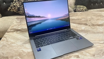 With its sleek form, intelligent features, and strong battery life, Samsung Galaxy Book 5 Pro doesn’t try to dazzle with gimmicks. (Ayushmann Chawla)