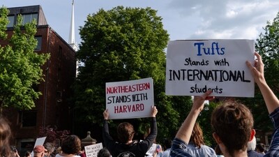 The Trump administration a legal fight against Harvard university after the university sued them for revoking its ability to admit international students (Bloomberg) The Trump administration a legal fight against Harvard university after the university sued them for revoking its ability to admit international students (Bloomberg)