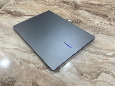 Samsung Galaxy Book 5 Pro is quite easy to carry and with that battery life, you don't have to worry about carrying a charging brick and cable. (Ayushmann Chawla)