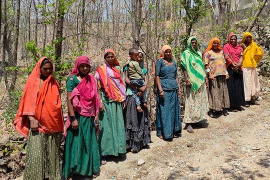 Women of Kundlawas (Jayashree Nandi) Women of Kundlawas (Jayashree Nandi)