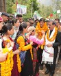 Himachal Pradesh chief minister Sukhwinder Singh Sukhu being welcomed in Banjar area of Kullu on Wednesday. (Aqil Khan/HT) Himachal Pradesh chief minister Sukhwinder Singh Sukhu being welcomed in Banjar area of Kullu on Wednesday. (Aqil Khan/HT)