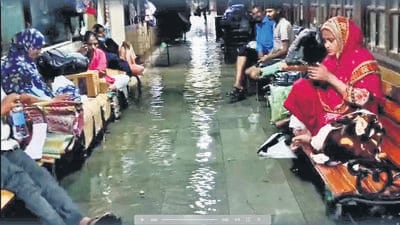 HC pulls up state over flooding at KEM Hospital, seeks urgent remedial measures