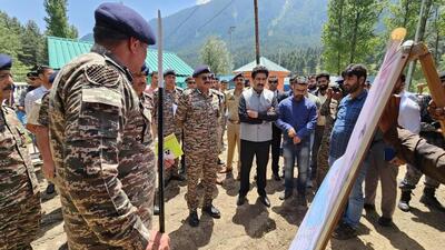 CRPF’s top officials, including director general GP Singh, visited the Nunwan base camp on Thursday to review the security. (HT Photo) CRPF’s top officials, including director general GP Singh, visited the Nunwan base camp on Thursday to review the security. (HT Photo)