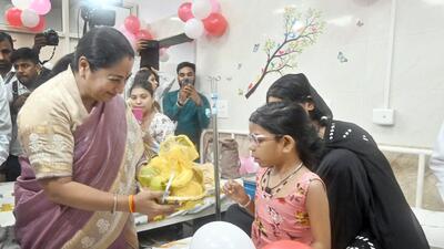 Delhi CM Rekha Gupta at LNJP Hospital on Thursday. (Arvind Yadav/HT Photo)