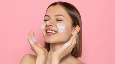 Use the best face wash for summer and keep your skin fresh. (Adobe Stock) Use the best face wash for summer and keep your skin fresh. (Adobe Stock)