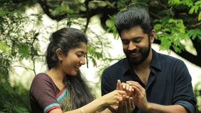 Nivin Pauly and Sai Pallavi have gorgeous, easy chemistry in Premam. Nivin Pauly and Sai Pallavi have gorgeous, easy chemistry in Premam.