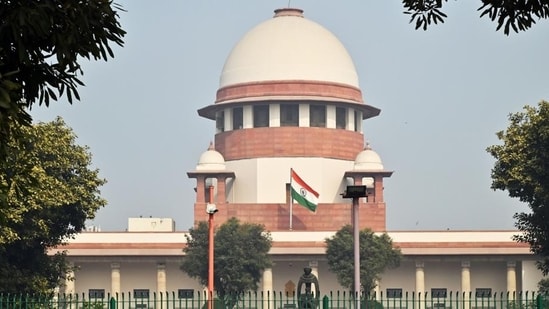 A bench comprising Justices Vikram Nath and Sandeep Mehta said allowing prosecution of the accused would be a travesty of justice. (ANI file photo)