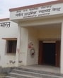 Primary Health Centre, Lalgopalganj wears a deserted look in the absence of a qualified doctor. (HT) Primary Health Centre, Lalgopalganj wears a deserted look in the absence of a qualified doctor. (HT)