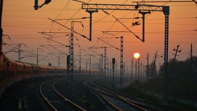 Western Railway announces 36 hour block on 5th and yard lines