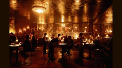 A still from the series Fellow Travelers (2023), set in a fictional speakeasy called The Cozy Corner, in the 1940s. A still from the series Fellow Travelers (2023), set in a fictional speakeasy called The Cozy Corner, in the 1940s.