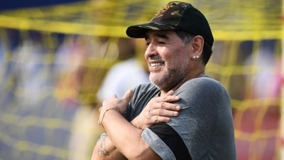 A controversial decision by an Argentine judge paved the way for the court to declare a mistrial in the case concerning the death of Diego Maradona. (AFP) A controversial decision by an Argentine judge paved the way for the court to declare a mistrial in the case concerning the death of Diego Maradona. (AFP)