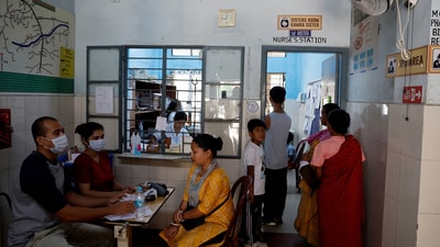 Women were forced to give birth under phone light in a government health centre in Uttar Pradesh (Representative image/REUTERS)