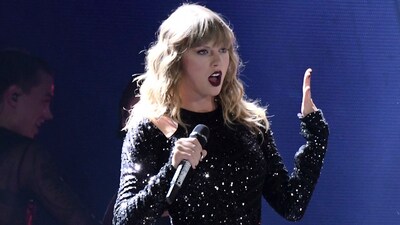 Taylor Swift performs during her "Reputation Stadium Tour" at MetLife Stadium, July 20, 2018, in East Rutherford, N.J. (Evan Agostini/Invision/AP) Taylor Swift performs during her "Reputation Stadium Tour" at MetLife Stadium, July 20, 2018, in East Rutherford, N.J. (Evan Agostini/Invision/AP)